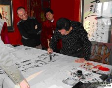 中宣部文艺局局长杨新贵及艺术天成杂志社总编杨文超等和吴欢先生
