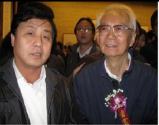 艺术天成总编杨文超与沈鹏先生合影