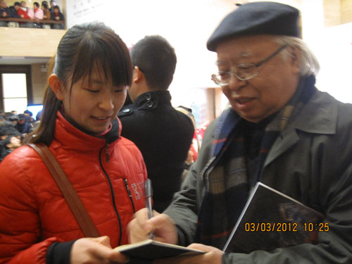 画家陈永锵个展 岭南木棉绽放北京