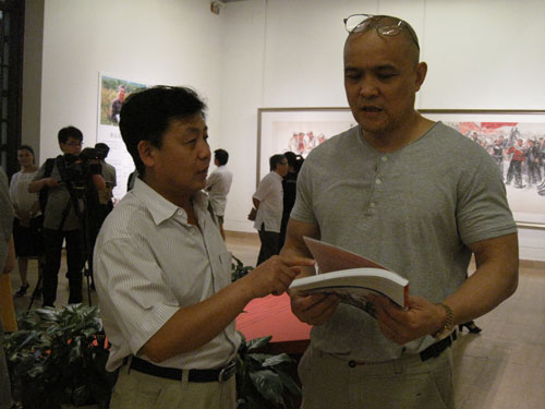 杨文超与史国良谈《艺术天成》杂志