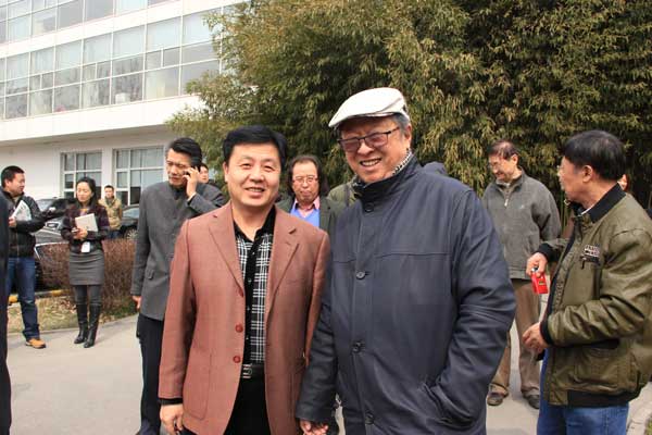 《艺术天成》总编杨文超与中国画学会副会长李宝林合影