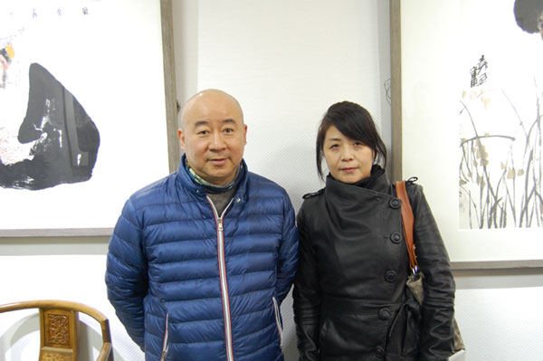 著名画家范扬与杨文娟合影