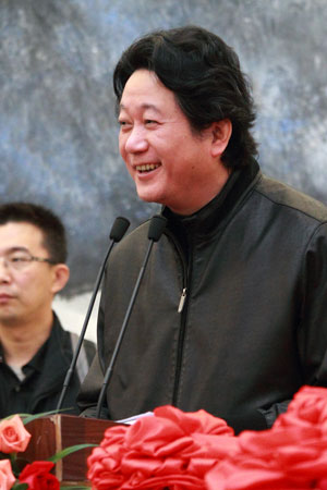 中国画院副院长张江舟主持开幕式
