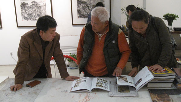 <b>《艺术天成》杂志社拜访著名画家李小可</b>