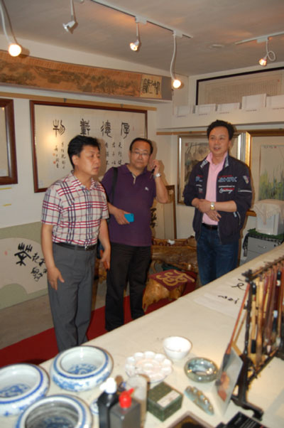 艺术家参观大C画廊