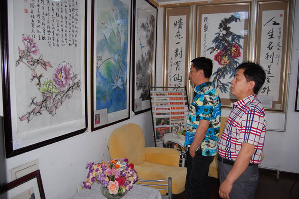 艺术家参观大C画廊