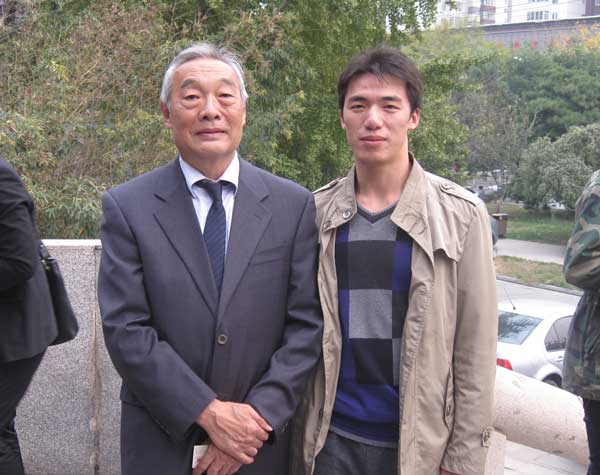 中国书画家联谊会主席徐庆平与程兵合影