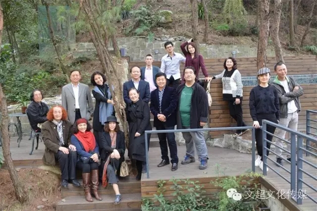 著名美术评论家王仲、刘曦林走访重庆艺术名人画苑