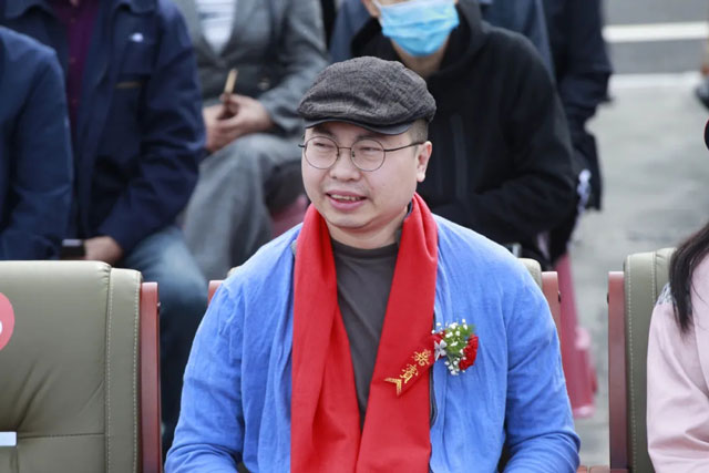 19中央美术学院博士、中国艺术研究院专职画家王赫赫
